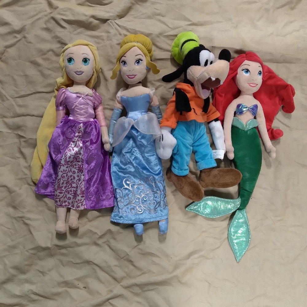 4 disney dolls frozen mermaid goofy